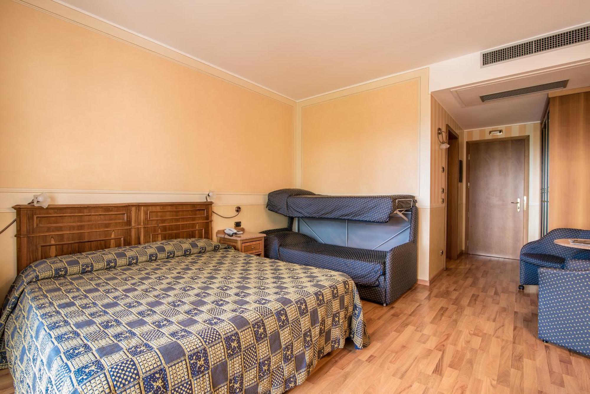 Hotel Porta Del Sole Soiano Del Lago Dış mekan fotoğraf
