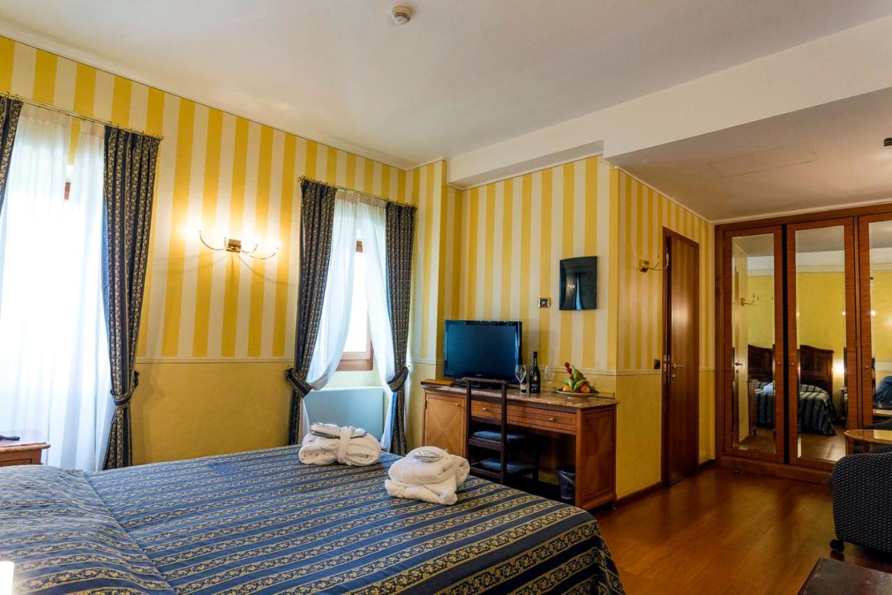 Hotel Porta Del Sole Soiano Del Lago Dış mekan fotoğraf